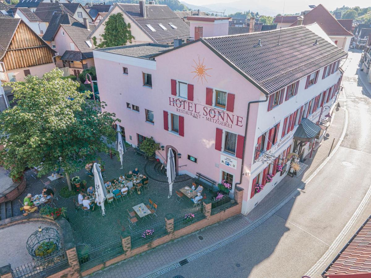 Hotel - Restaurant - Metzgerei Sonne Loffenau Екстер'єр фото