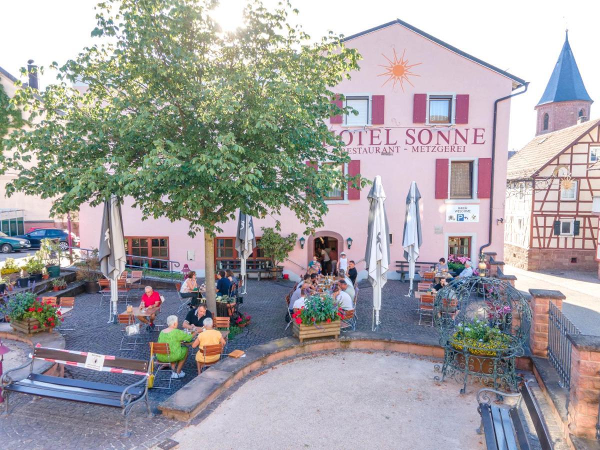 Hotel - Restaurant - Metzgerei Sonne Loffenau Екстер'єр фото